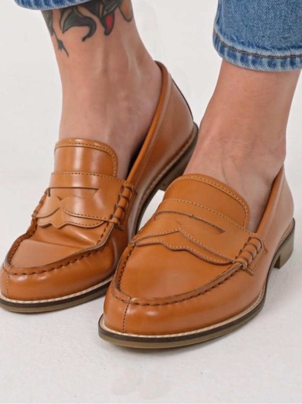 🍂 NWT Gap Cognac Leather Penny Loafers Cozy Light Academia Chic